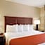 Country Inn & Suites by Radisson, Macedonia - Northfield