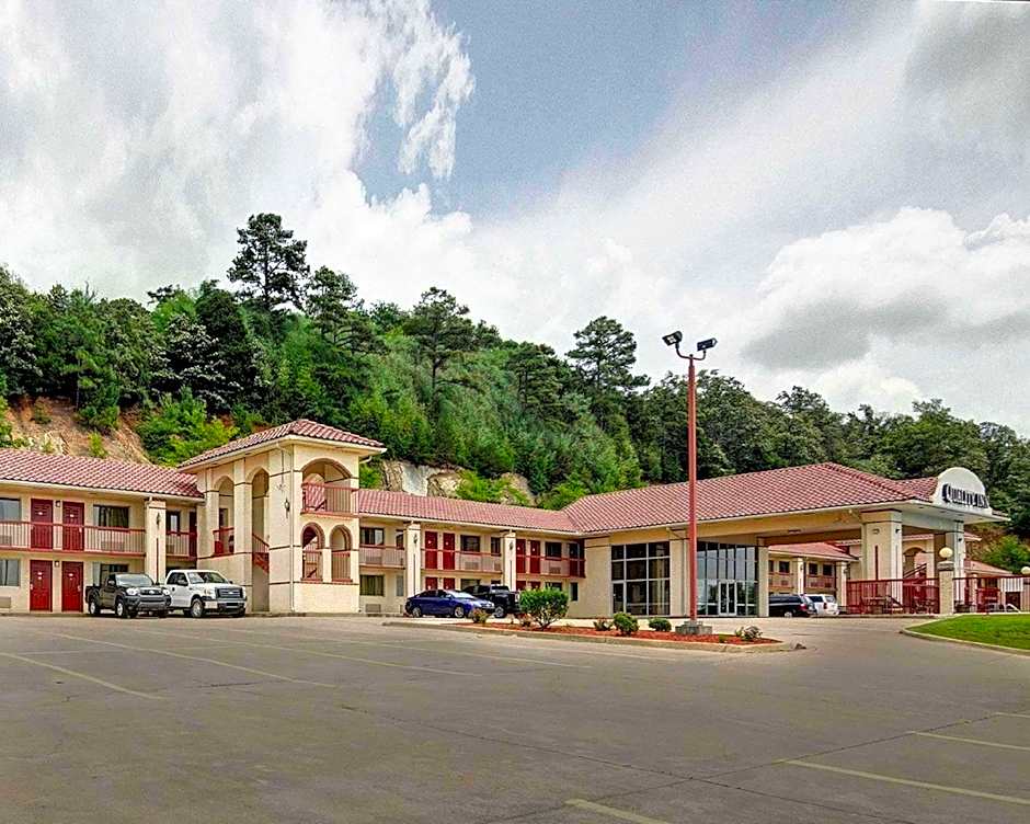 Photo 1 of 27 of Quality Inn Conway - Greenbrier