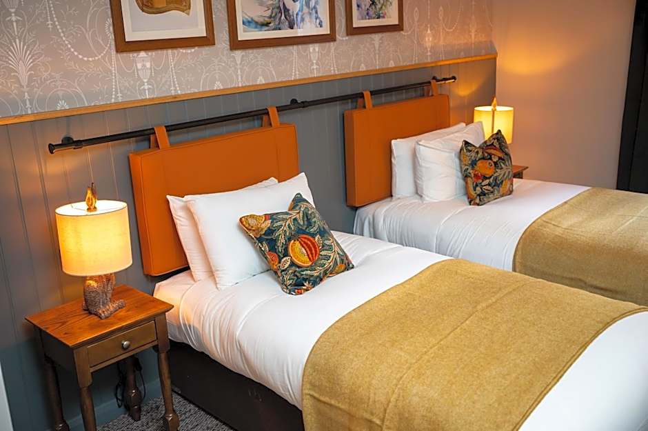 Ely Hotel by Chef & Brewer Collection