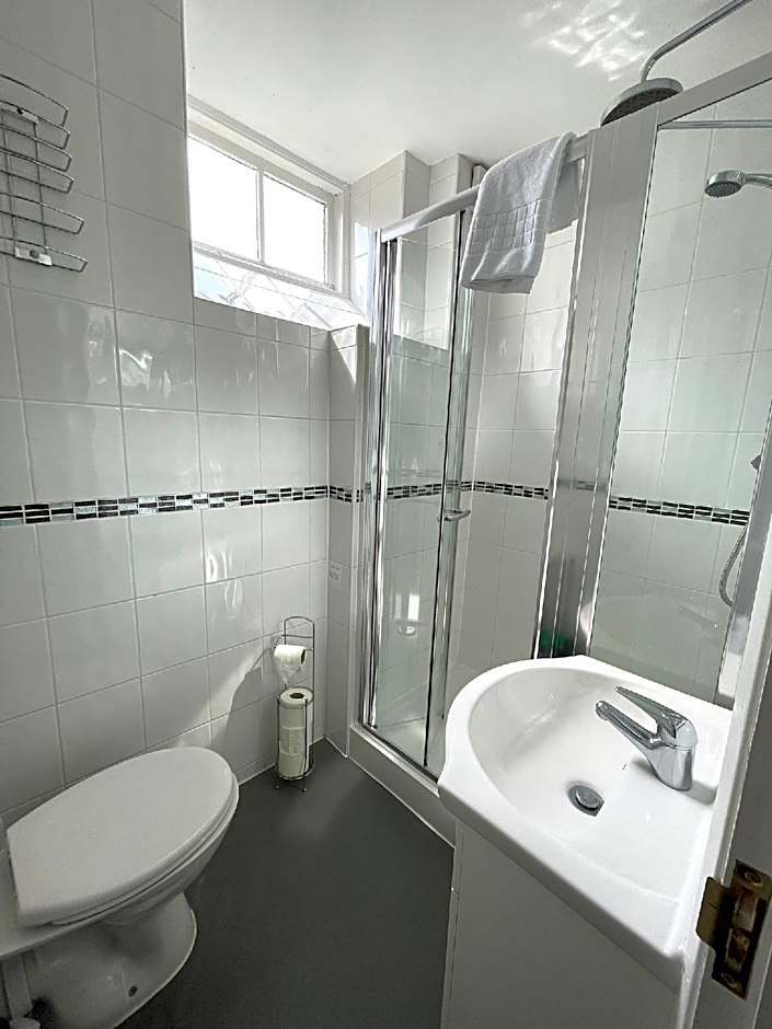 The Crown And Cushion