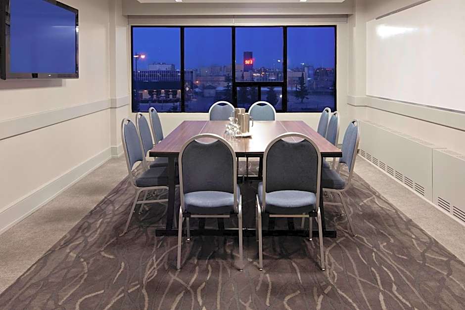 Delta Hotels by Marriott Edmonton South Conference Centre