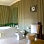 Waynebrook Inn