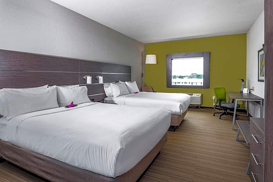 Holiday Inn Express & Suites Boynton Beach West By IHG