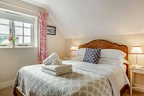 Tiger Inn - Elizabeth