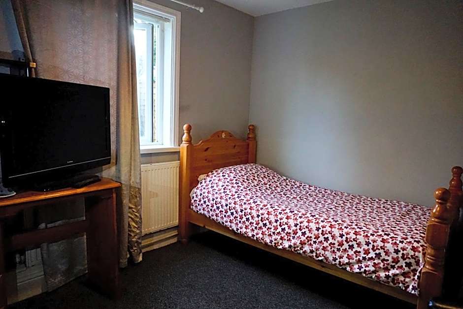 Adnans Hotel