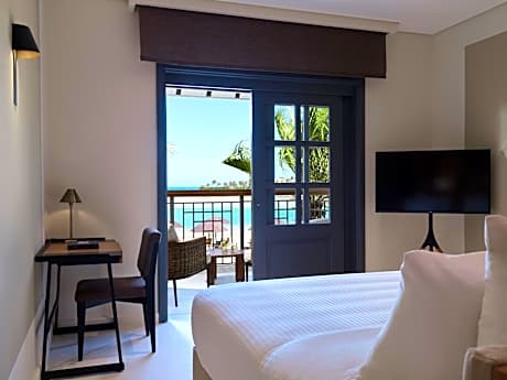 Premium Beach Front Balcony