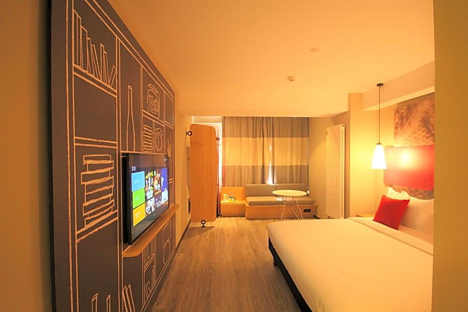 ibis Shenyang north station