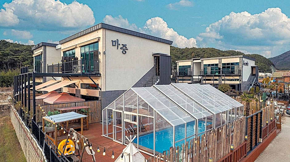 Majoong Pool Villa Pension