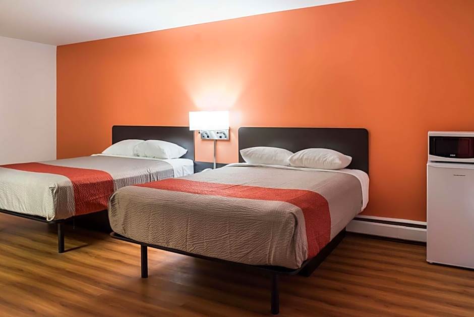 Motel 6-Fort St. John, BC