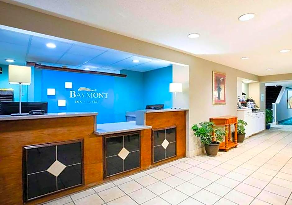 Baymont by Wyndham Braselton / Winder