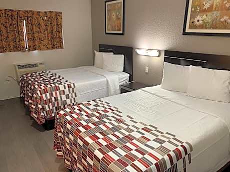 Deluxe Room with Two Double Beds Non-Smoking