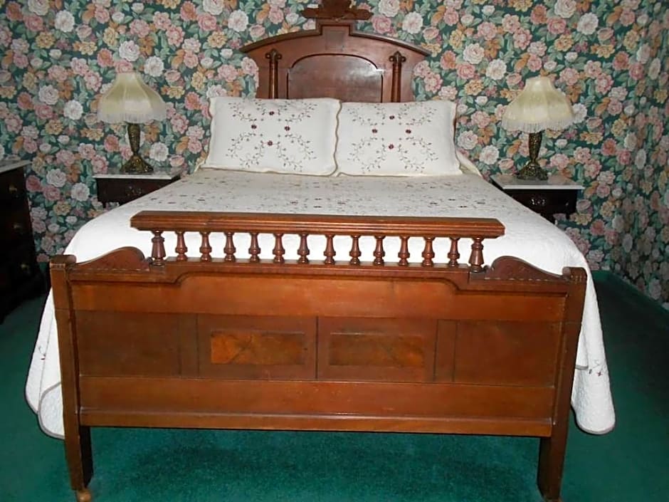 West Ridge Bed and Breakfast, LLC
