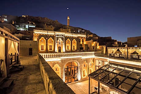 Mardius Tarihi Konak