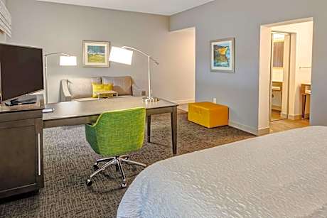 King with Sofa Bed - Non-Smoking