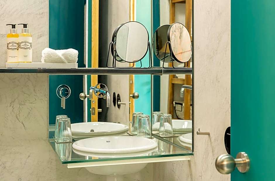 Covelo - The Original Rooms and Suites