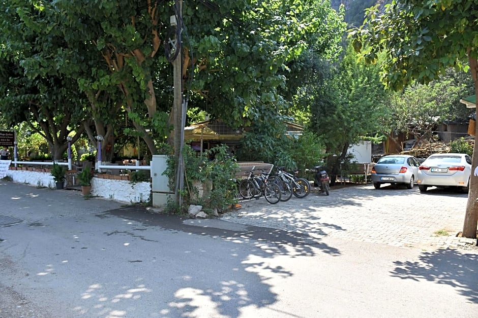 Village Garden Pansiyon