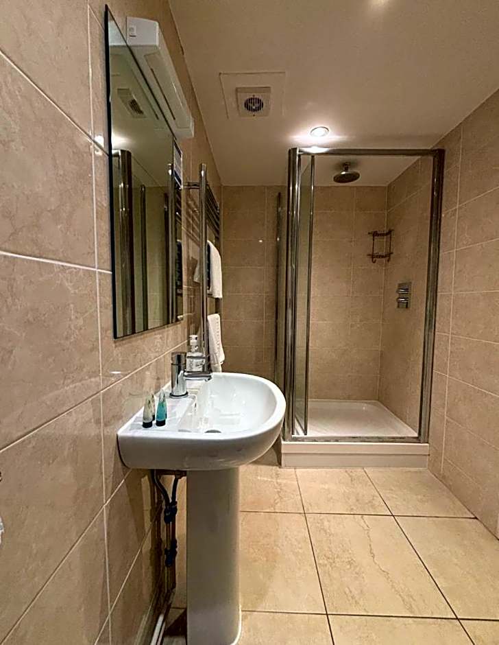 Stay and Relax at The Yew Tree