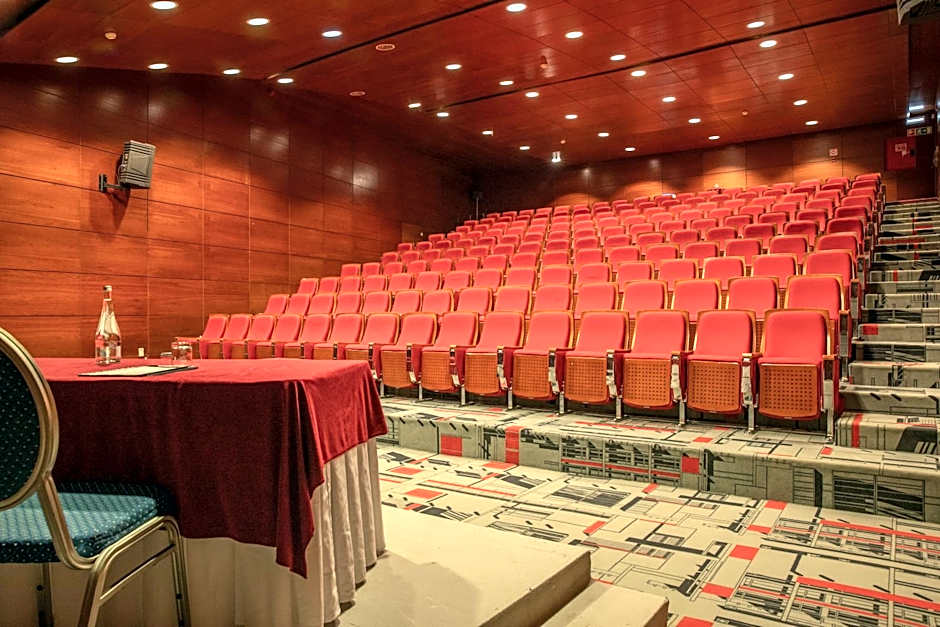 Vip Executive Arts Hotel