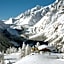 Le Massif Hotel & Lodge Courmayeur - The Leading Hotels of the World