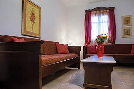 Family Room Deluxe