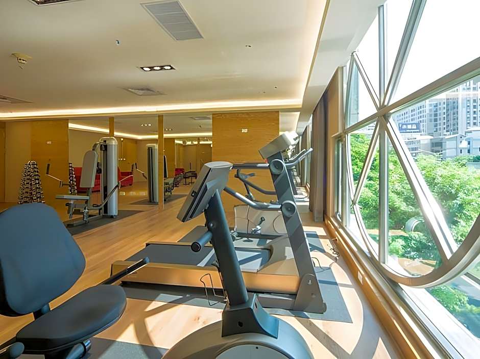 Guide Education Culture Hotel Kaohsiung Museum of Fine Arts