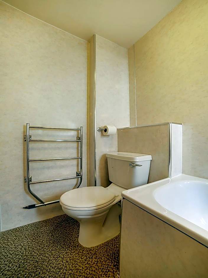 OYO Flagship Brentwood