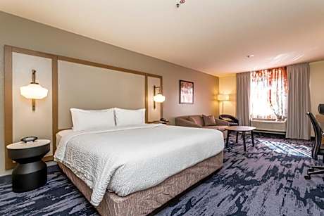 King Room with Sofa Bed