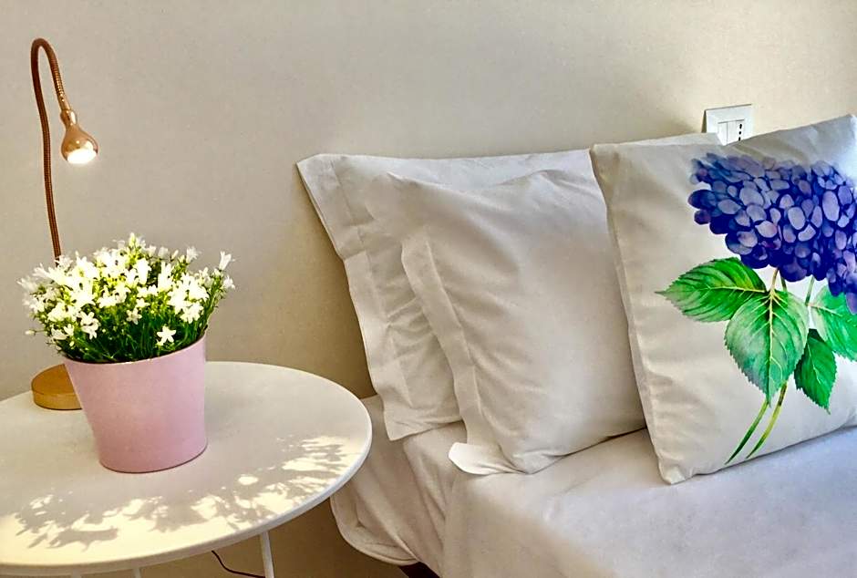 Flowers Sweet Rooms B&B