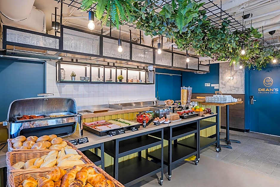 Dean's College Hotel