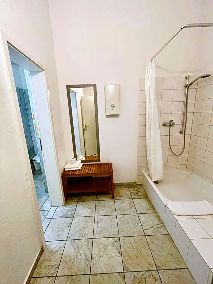 Altstadthotel Hayk am Rhein