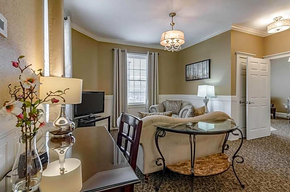 Hotel Bothwell Sedalia Central District, an Ascend Collection Hotel