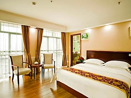 GTI - 1 Bed Room with View, 1.8M Bed