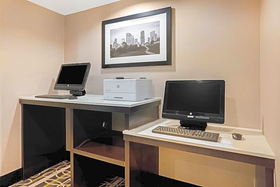 Staybridge Suites Spring - Woodlands Area