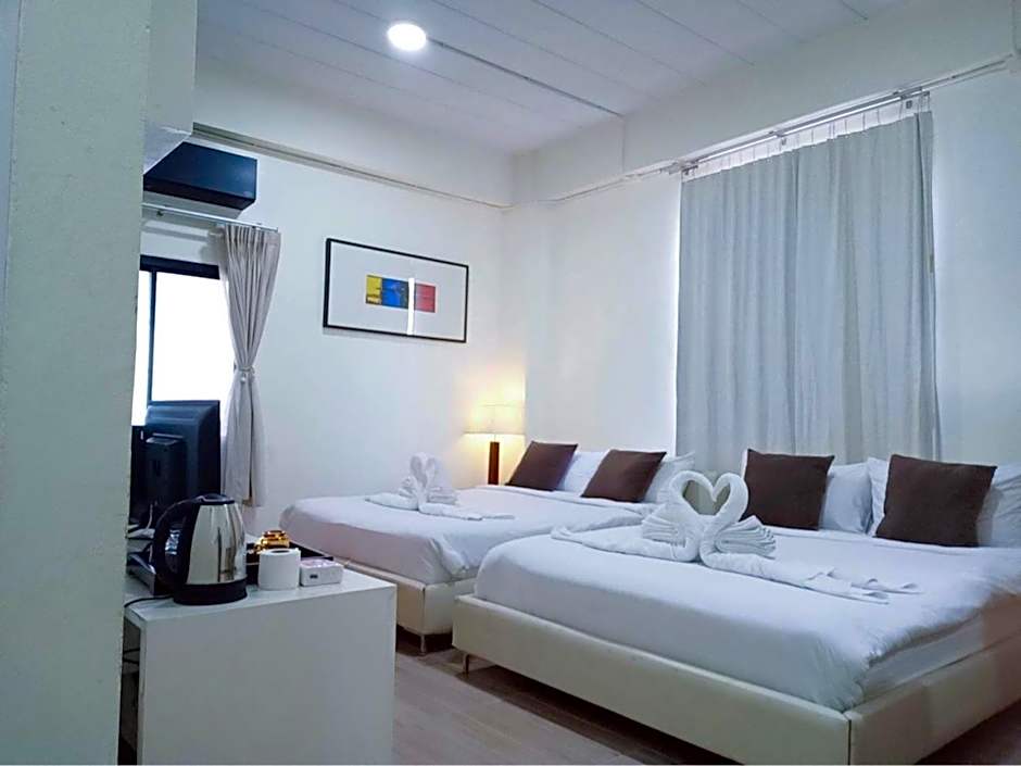 Daddy Dream Hotel and Residence