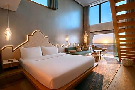 W One-Bedroom King Suite with Ocean View and Balcony