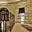 Maccan Cave Hotel