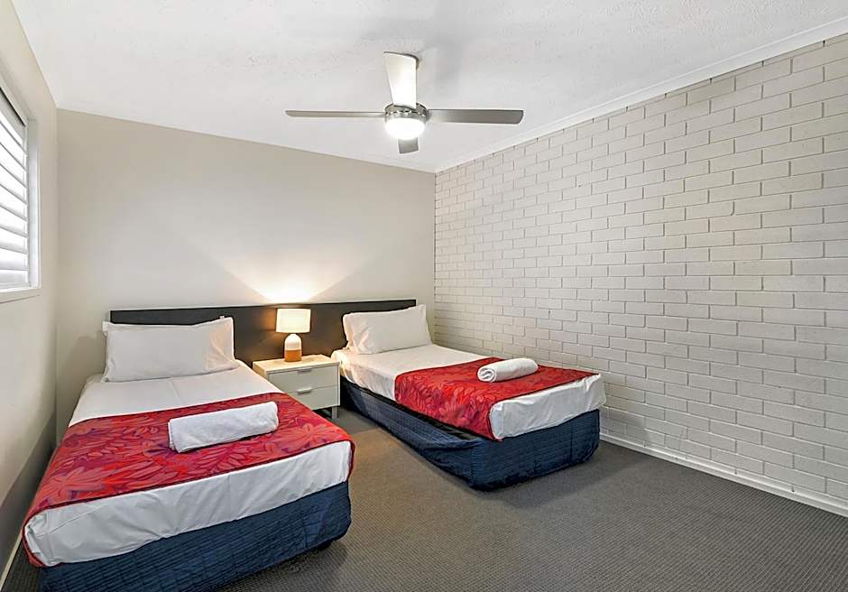 Broadbeach Travel Inn Apartments