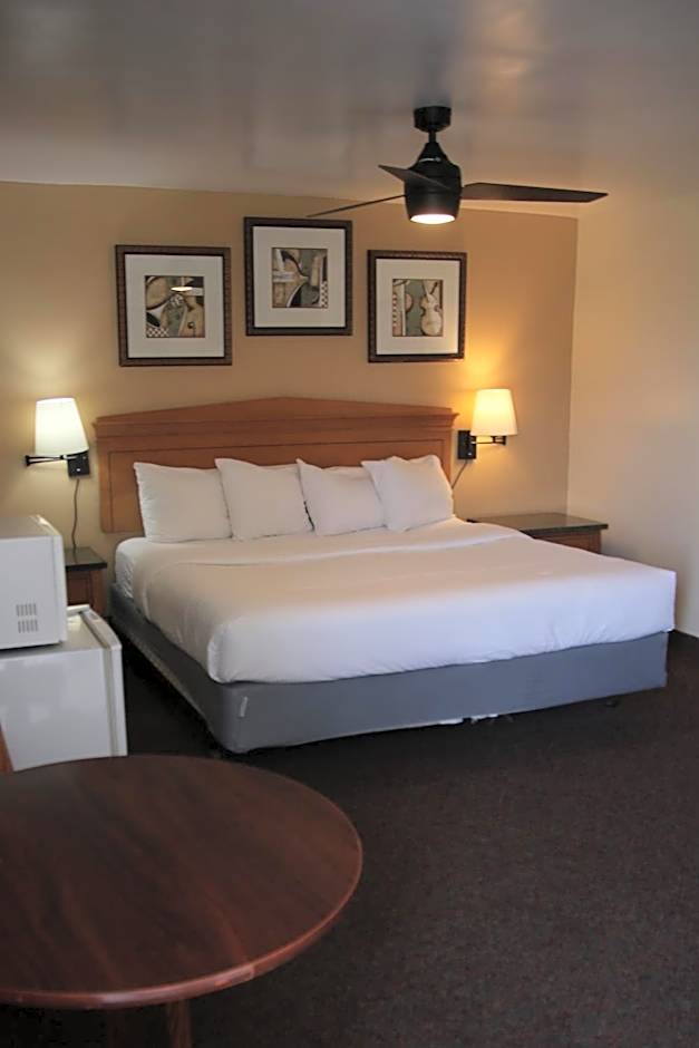 Townhouse Motel