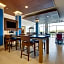 Holiday Inn Express & Suites Elizabethtown North By IHG