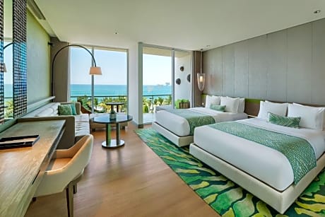 Spectacular Ocean Facing, Guest room, 2 Queen, Resort view, Balcony