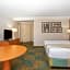 La Quinta Inn & Suites by Wyndham Denver Southwest Lakewood