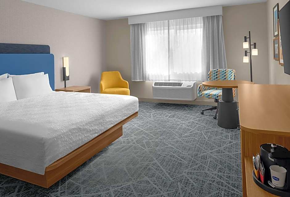 Hampton Inn by Hilton Costa Mesa Newport Beach