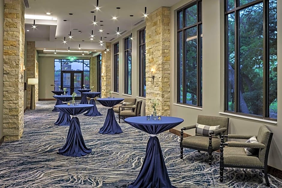 The Bevy Hotel Boerne, A DoubleTree By Hilton