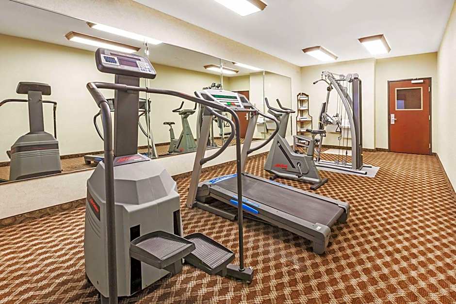 Grander Inn & Suites by IHG