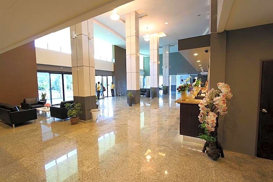 S Tara Grand Hotel