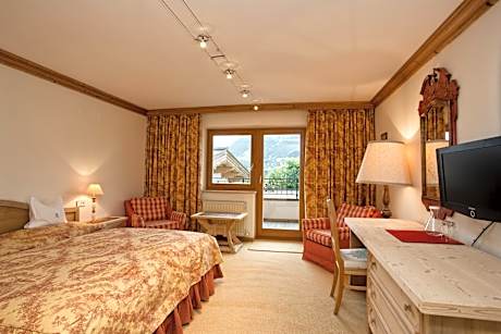 Double Room (1 Adult)
