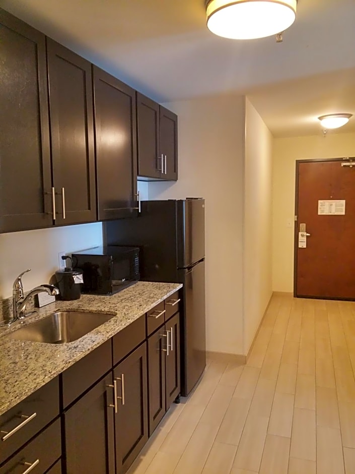 Holiday Inn Express & Suites Denver West - Golden By IHG