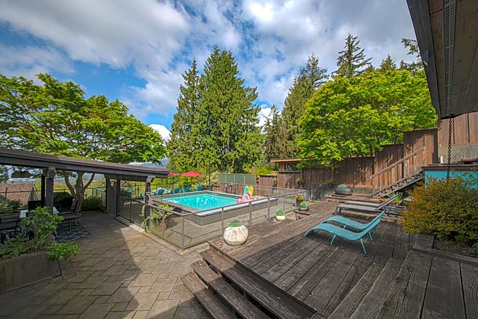 The Lions Self Contained Suite, Shared Pool, Hot Tub, Views