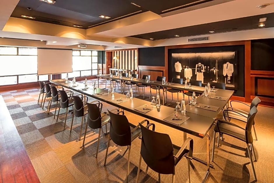 U232 Hotel