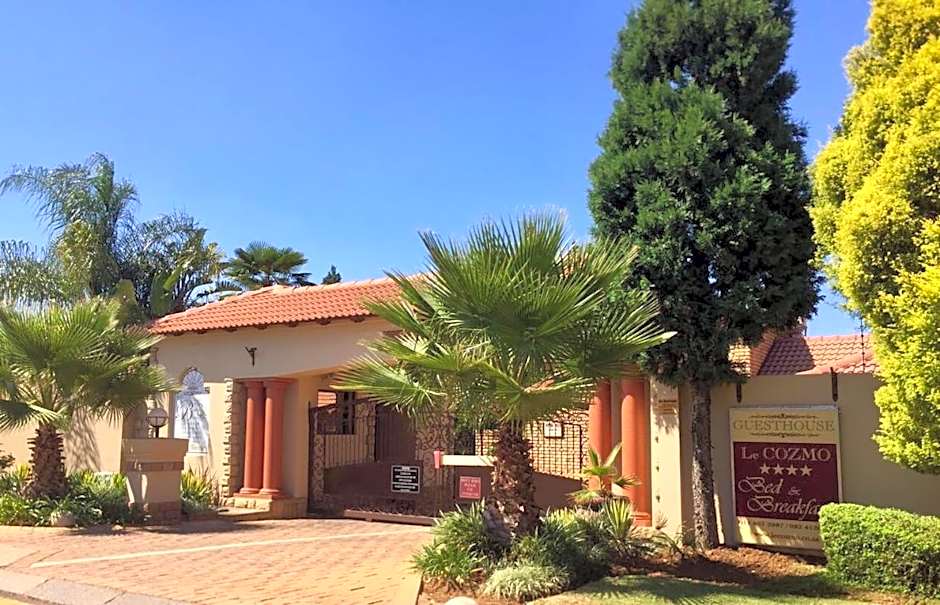 Le Cozmo Guesthouse